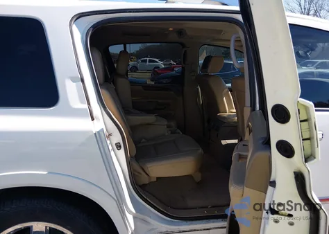 2013 Nissan Armada Platinum из США, поврежденный, VIN 5N1BA0NF2DN612045